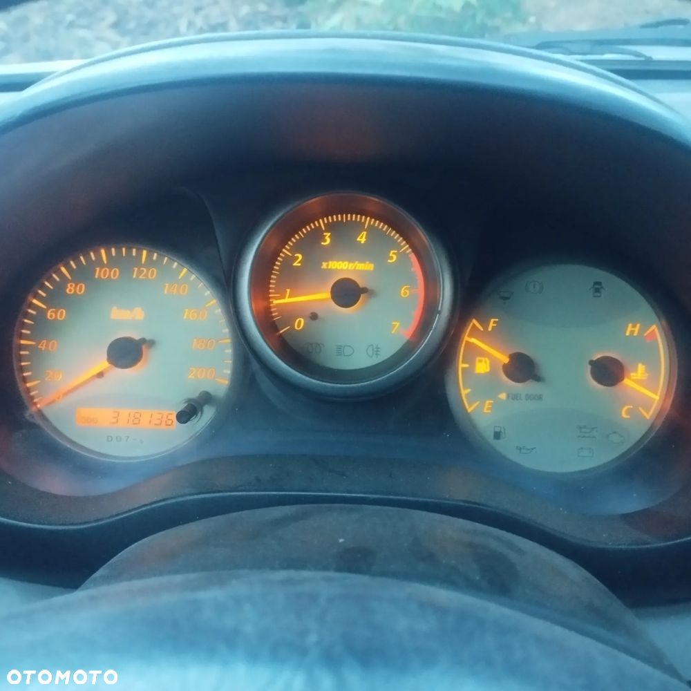 Toyota RAV4 2.0 D-4D 4x4 - 23