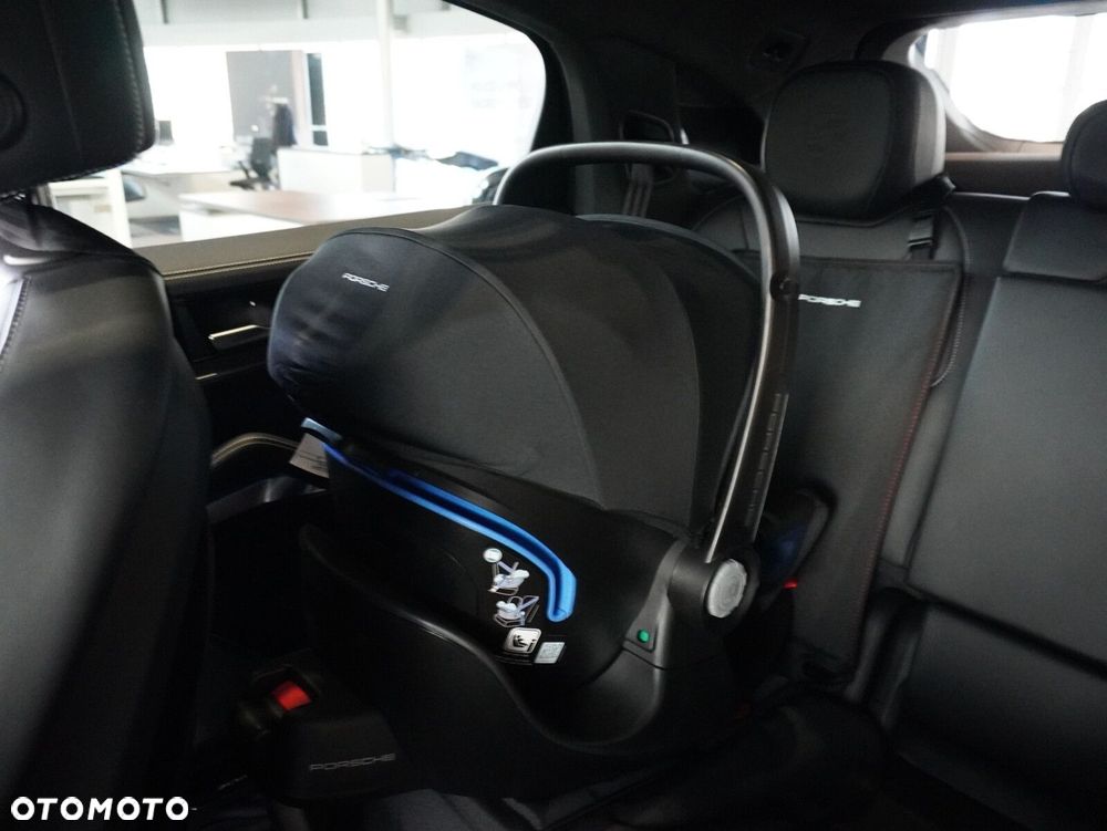 Porsche Cayenne - 33