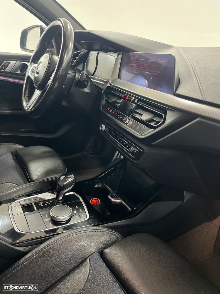 BMW 116 d Pack Desportivo M Auto - 8