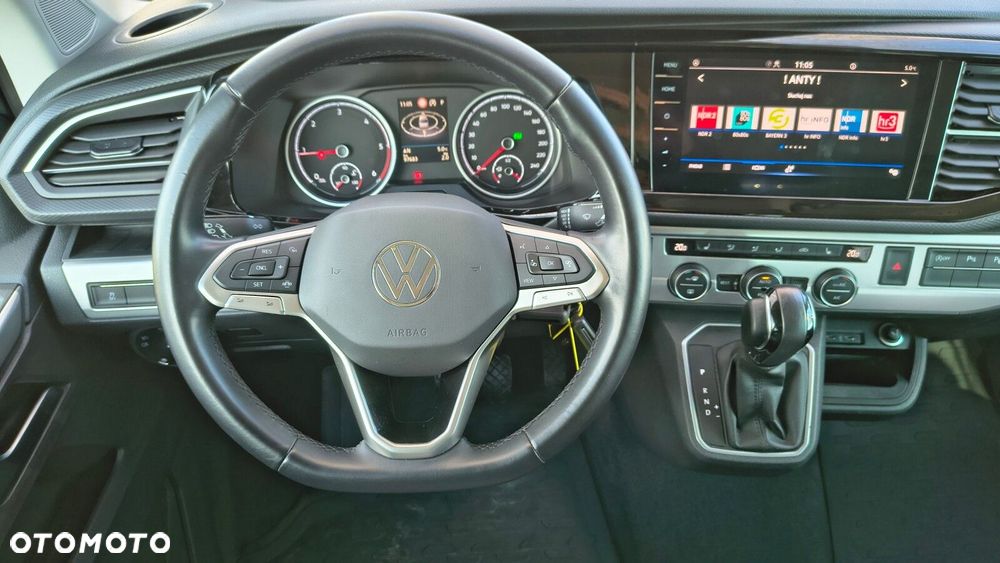 Volkswagen Multivan - 13