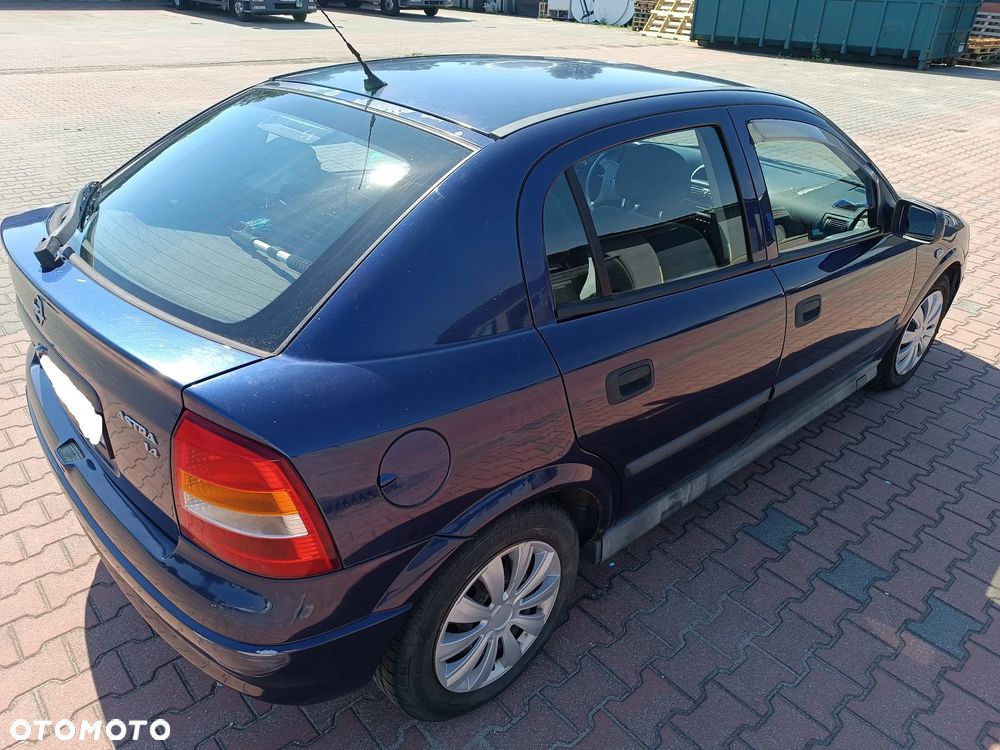 Opel Astra 1.4 Club - 9
