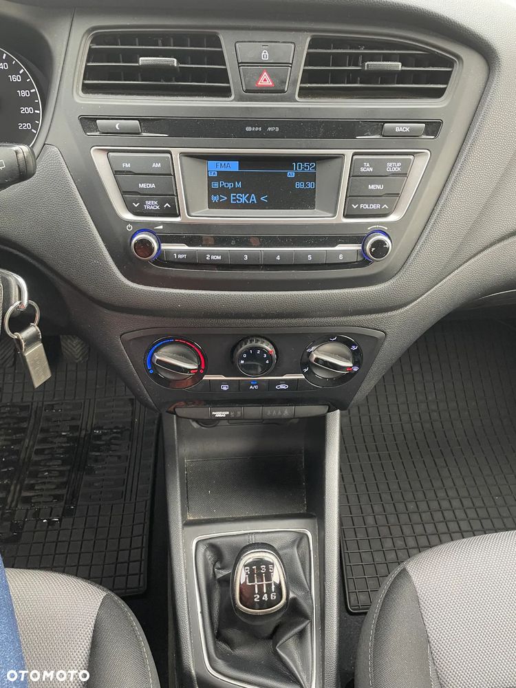 Hyundai i20 1.1 CRDi BlueDrive Classic + - 13