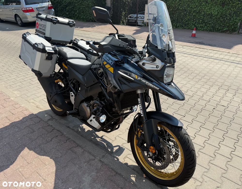 Suzuki V-STROM - 3
