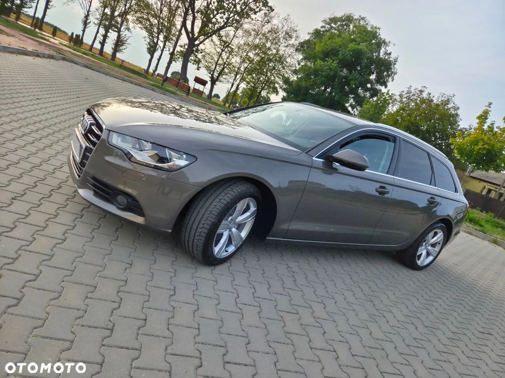 Audi A6 Avant 2.0 TDI Multitronic - 11