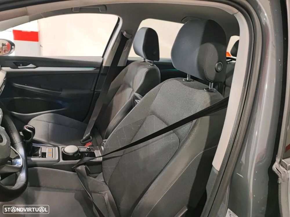 VW Golf Variant 2.0 TDi Life - 6