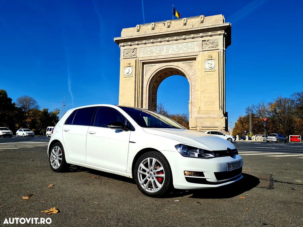 Volkswagen Golf 1.6 TDI DPF BlueMotion Technology Comfortline - 10