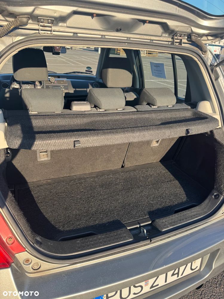 Suzuki Swift 1.3 DDiS Comfort - 7