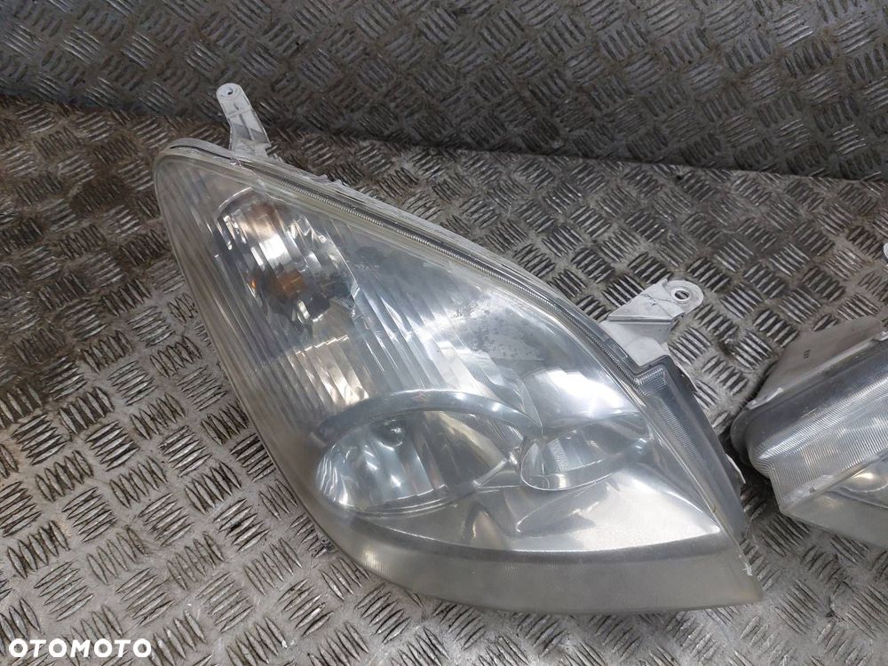 LAMPA LEWY PRZÓD + PRAWY PRZÓD TOYOTA COROLLA VERSO I - 3