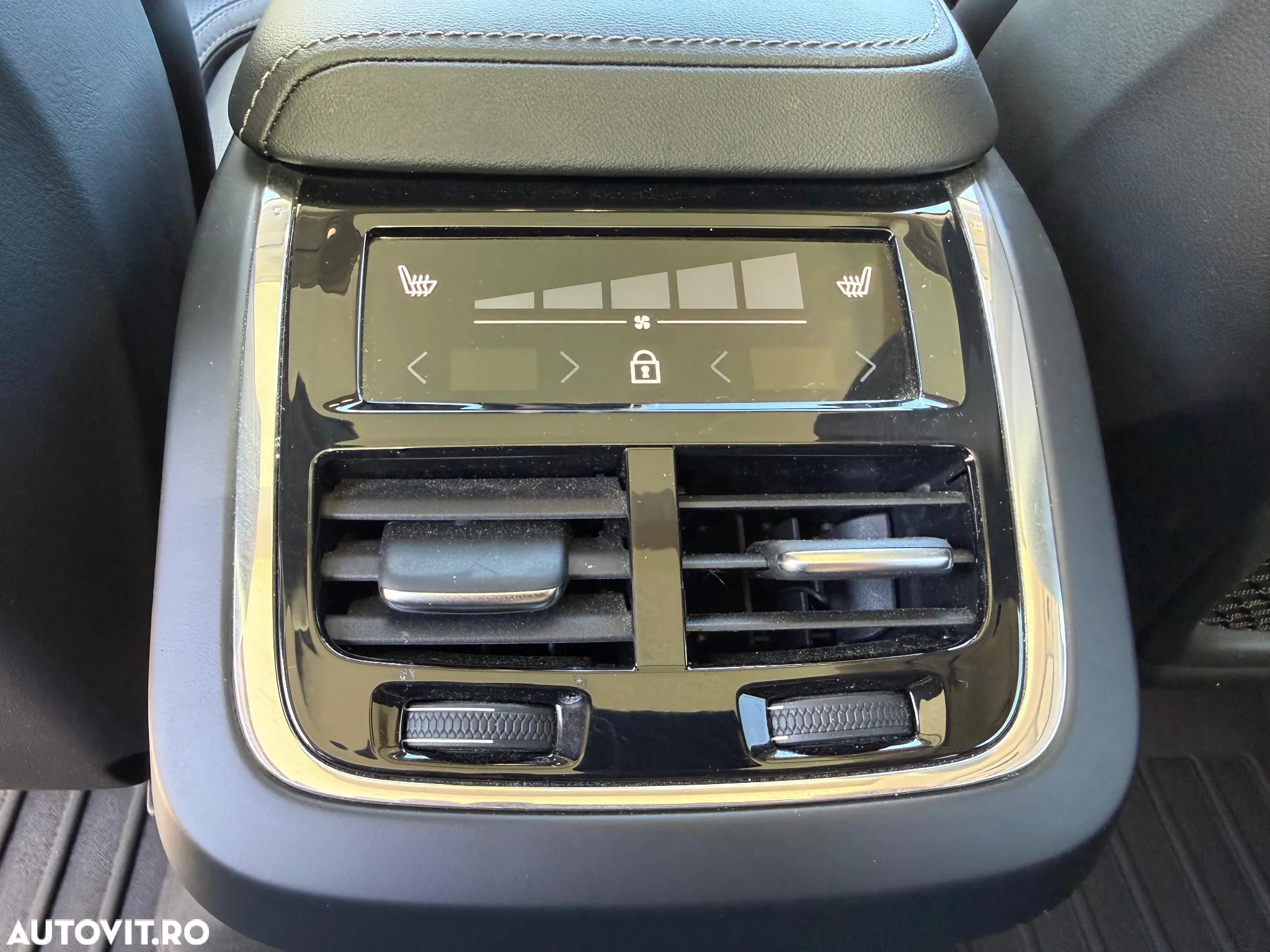 Volvo XC 60 - 17
