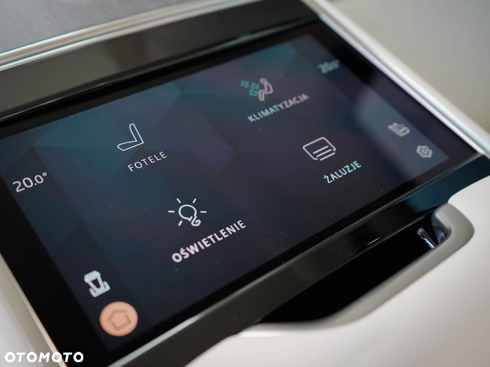 Land Rover Range Rover P615 SV - 36