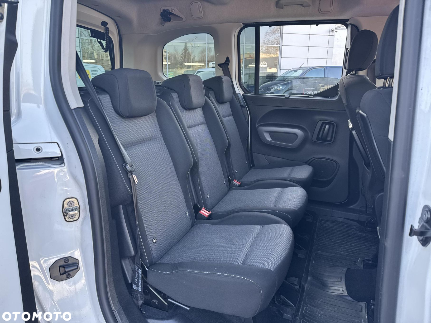 Toyota Proace City Verso 1.5 D-4D Family - 19