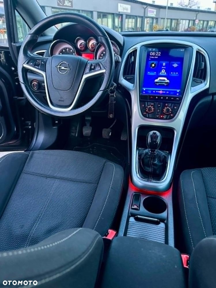 Opel Astra 1.4 Turbo - 8