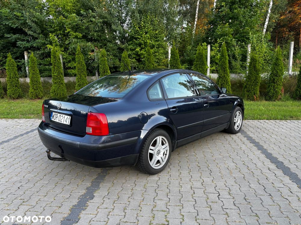Volkswagen Passat 1.9 TDI CL - 17