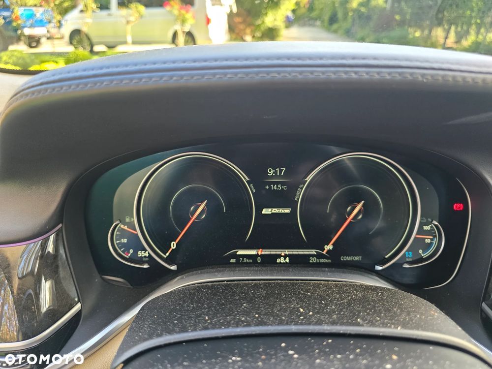 BMW Seria 7 740Le iPerformance - 15