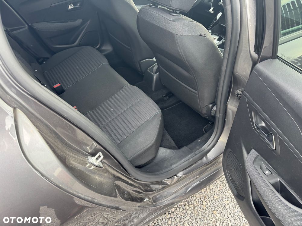 Peugeot 208 PureTech 100 EAT8 Active - 9