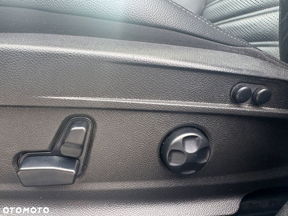 Alfa Romeo Stelvio - 13