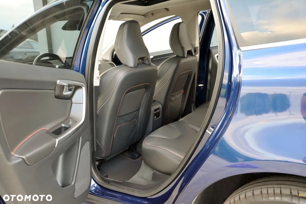 Volvo XC 60 D4 Geartronic Ocean Race - 18
