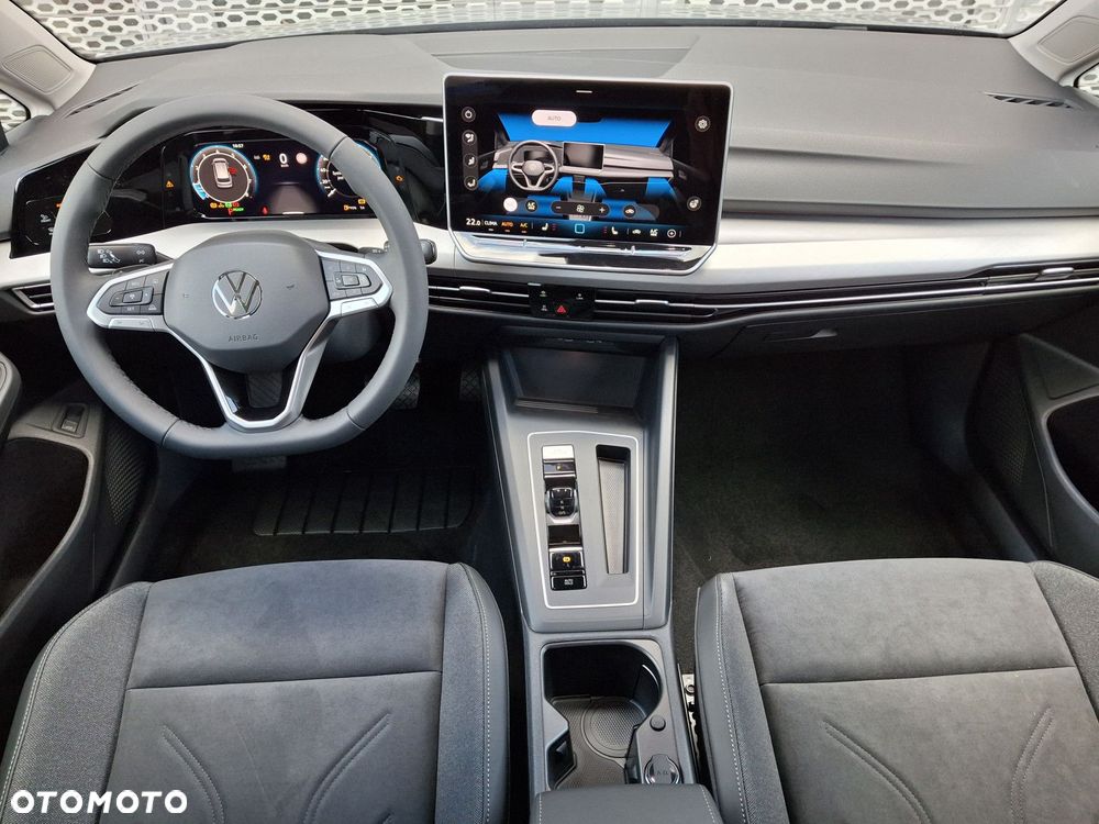 Volkswagen Golf - 18