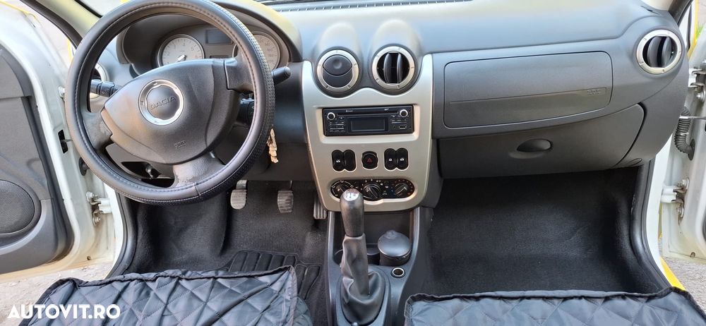 Dacia Logan 1.6 MPI Laureate - 6