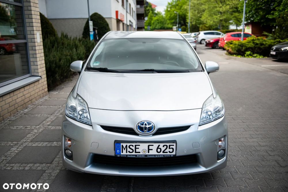 Toyota Prius (Hybrid) Executive - 1