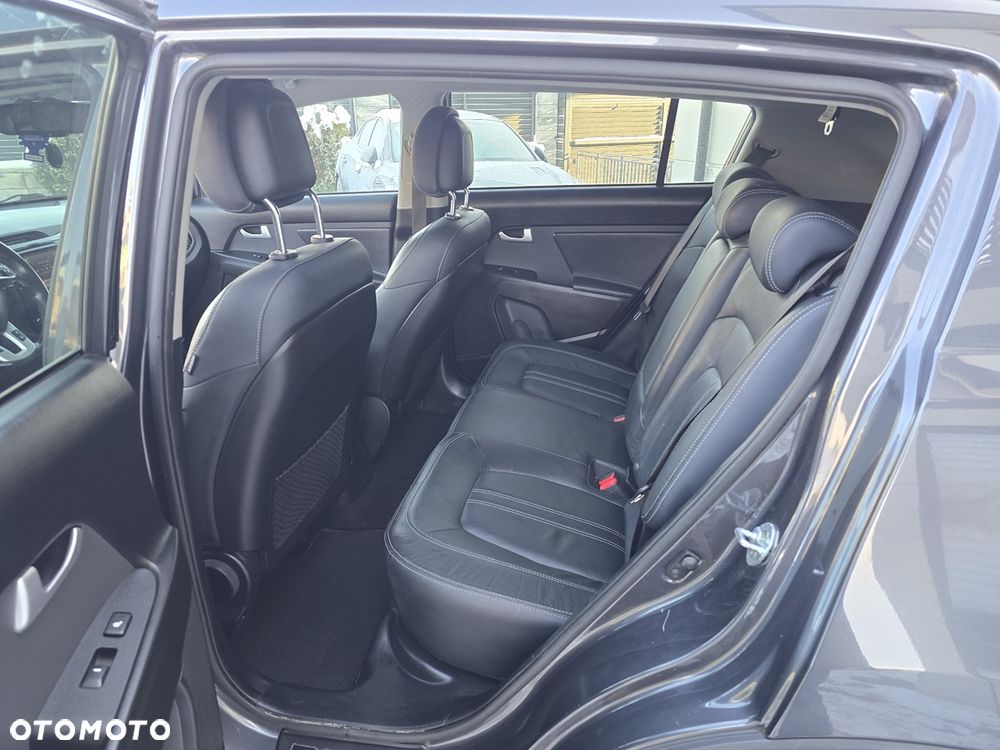 Kia Sportage 1.6 GDI 2WD Attract - 10