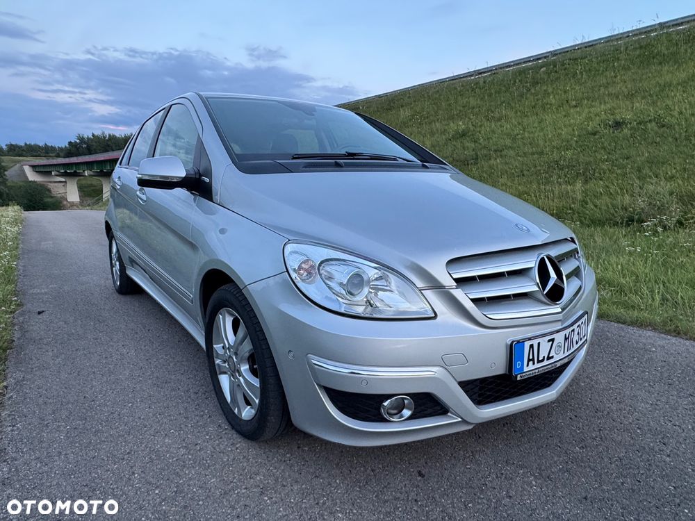 Mercedes-Benz Klasa B 180 - 9