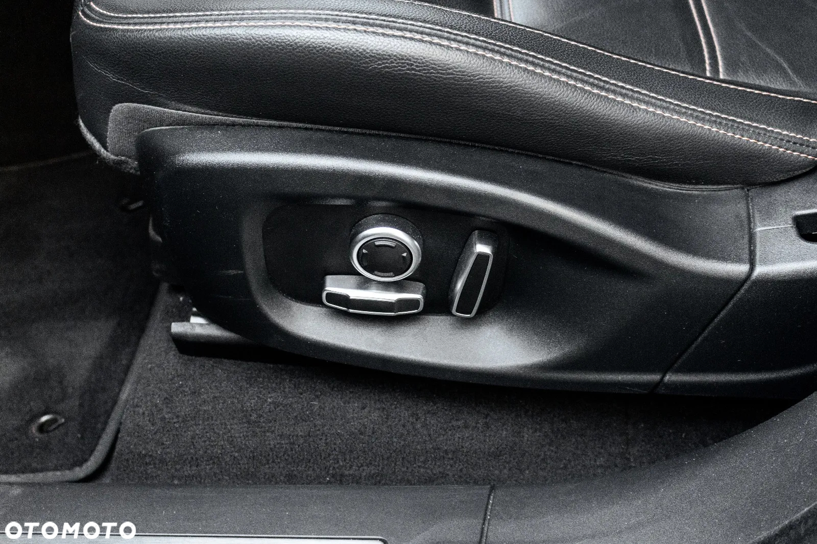 Jaguar F-Pace 2.0 i4P AWD Prestige - 23