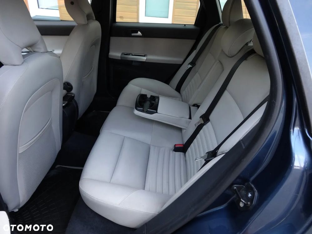 Volvo V50 2.0D DPF Momentum - 22