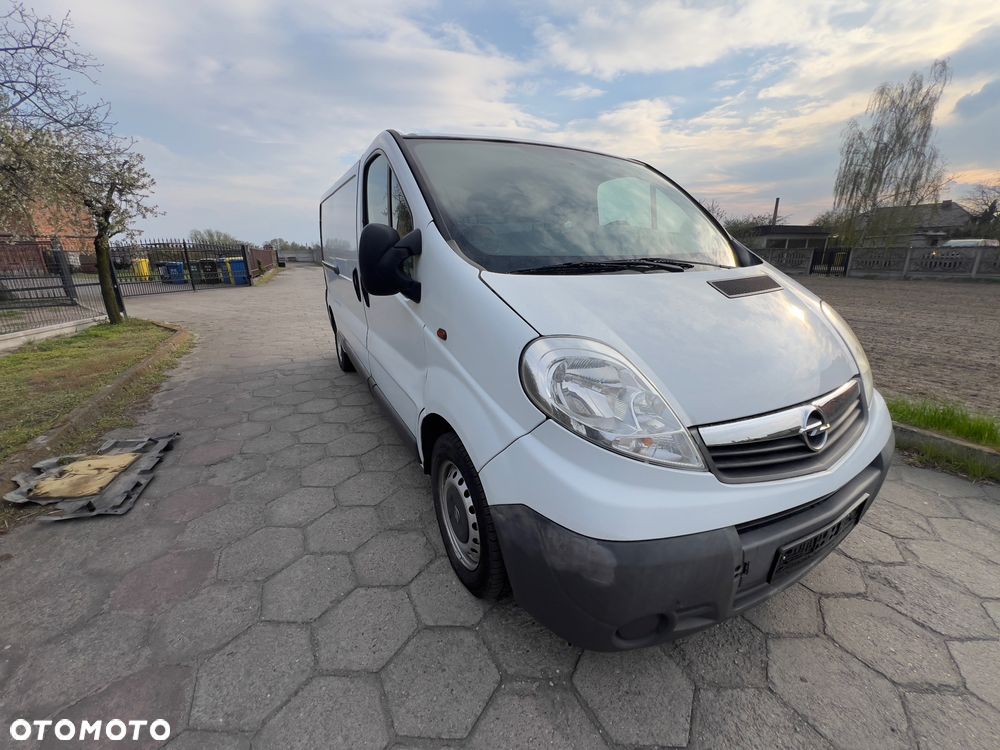 Opel Vivaro - 2