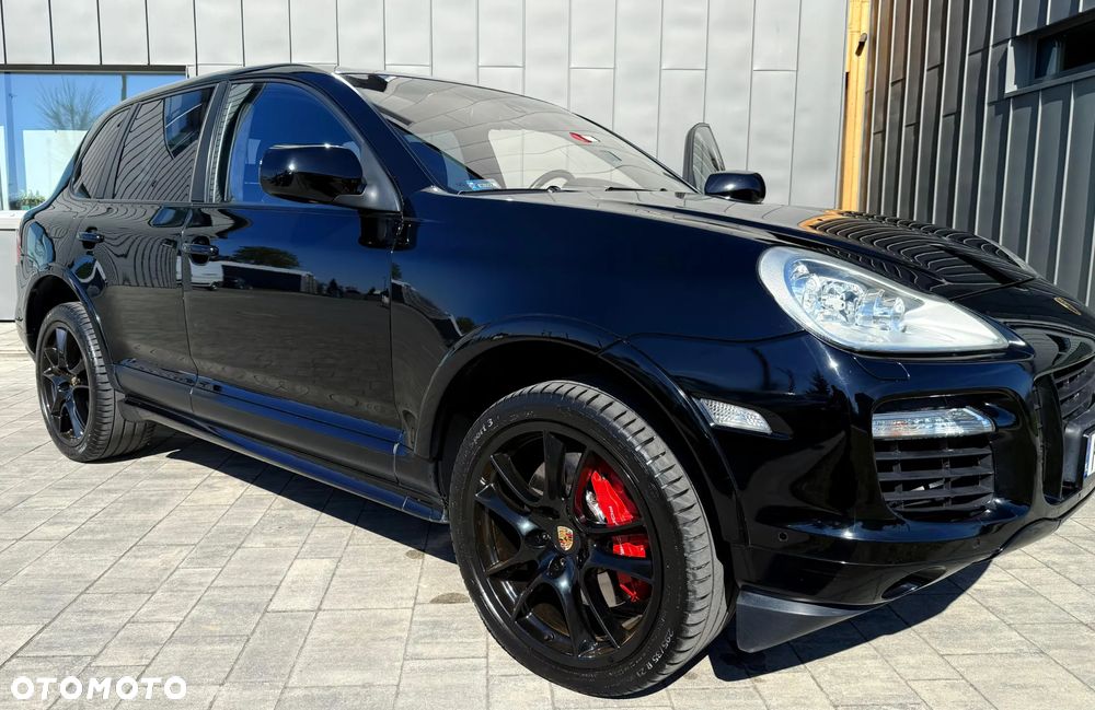 Porsche Cayenne Turbo - 18