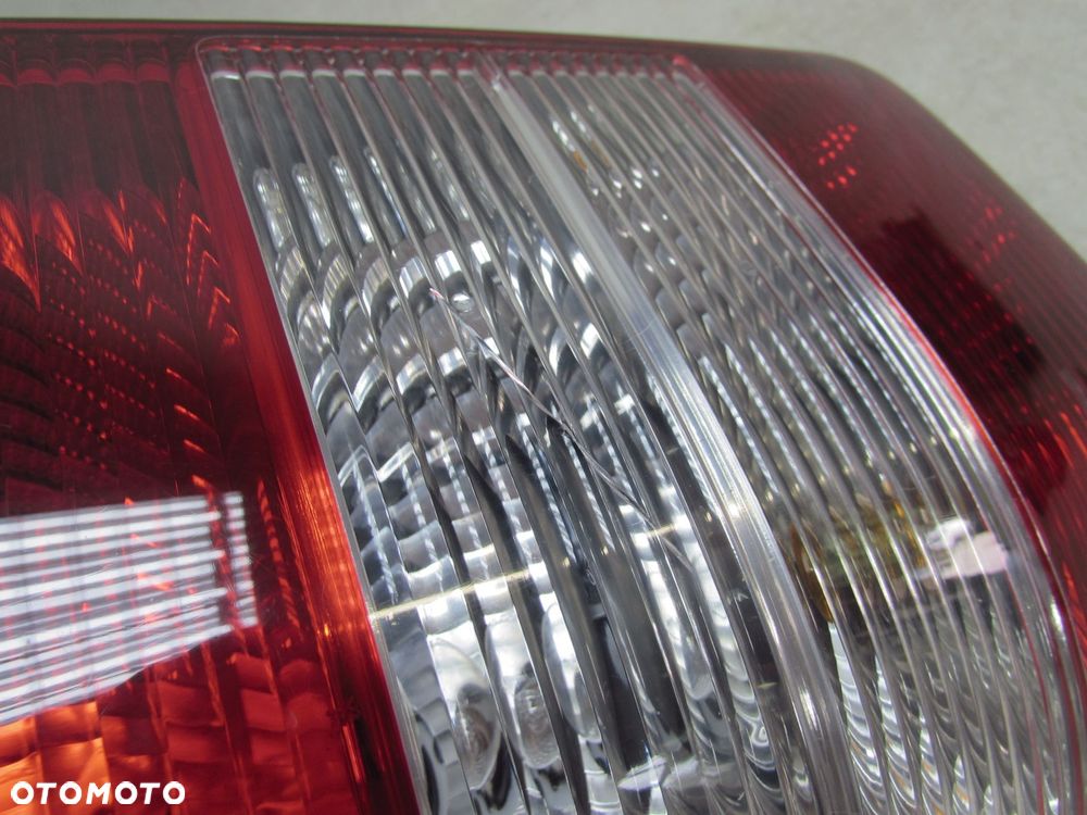 VW TRANSPORTER MULTIVAN T5 LIFT 09-15 LAMPA TYL LEWA DRZWI SKRZYDELKA 7H0945095L - 5