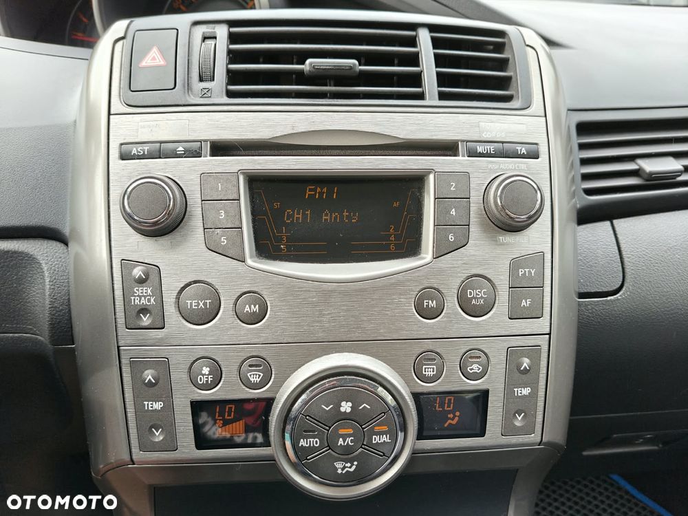 Toyota Verso 2.0 D-4D Premium - 17
