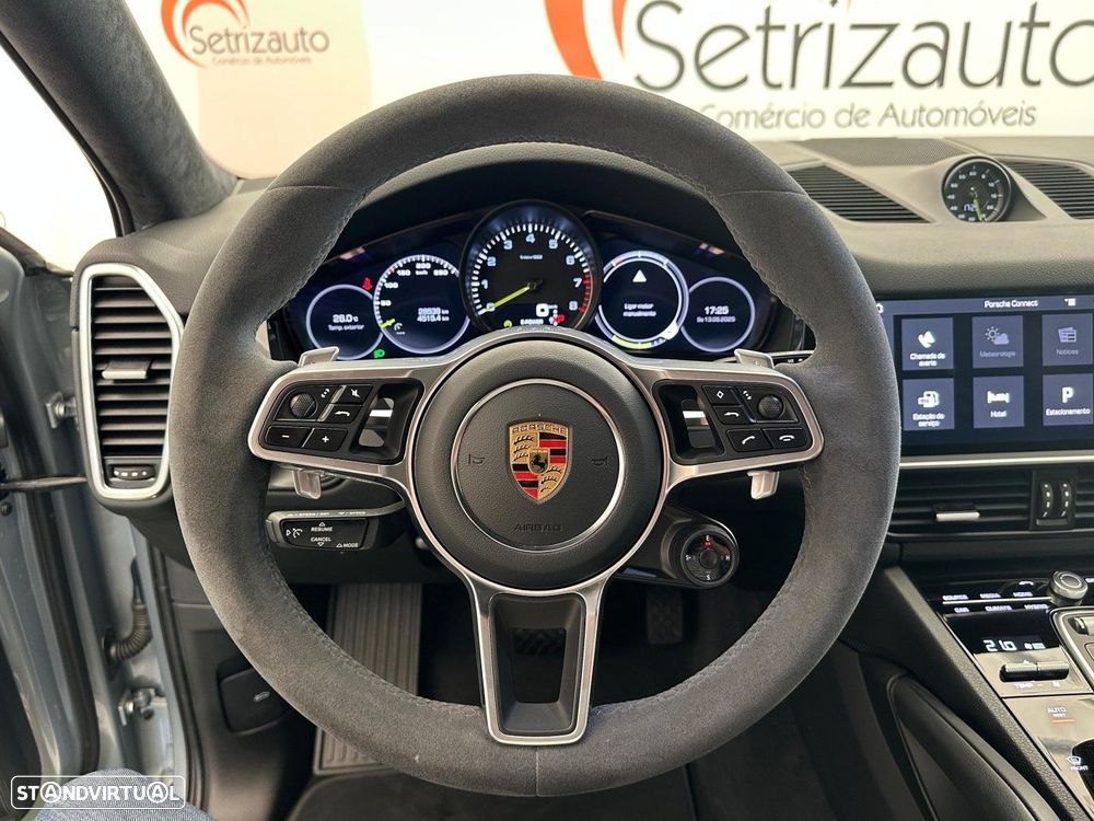 Porsche Cayenne Coupé E-Hybrid - 18