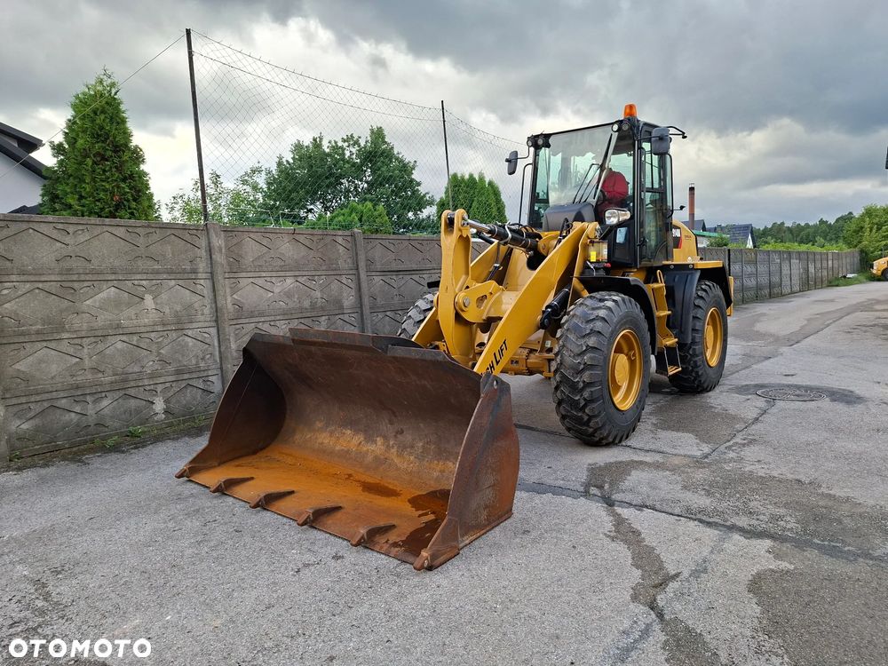 Caterpillar CAT 914 M - 8