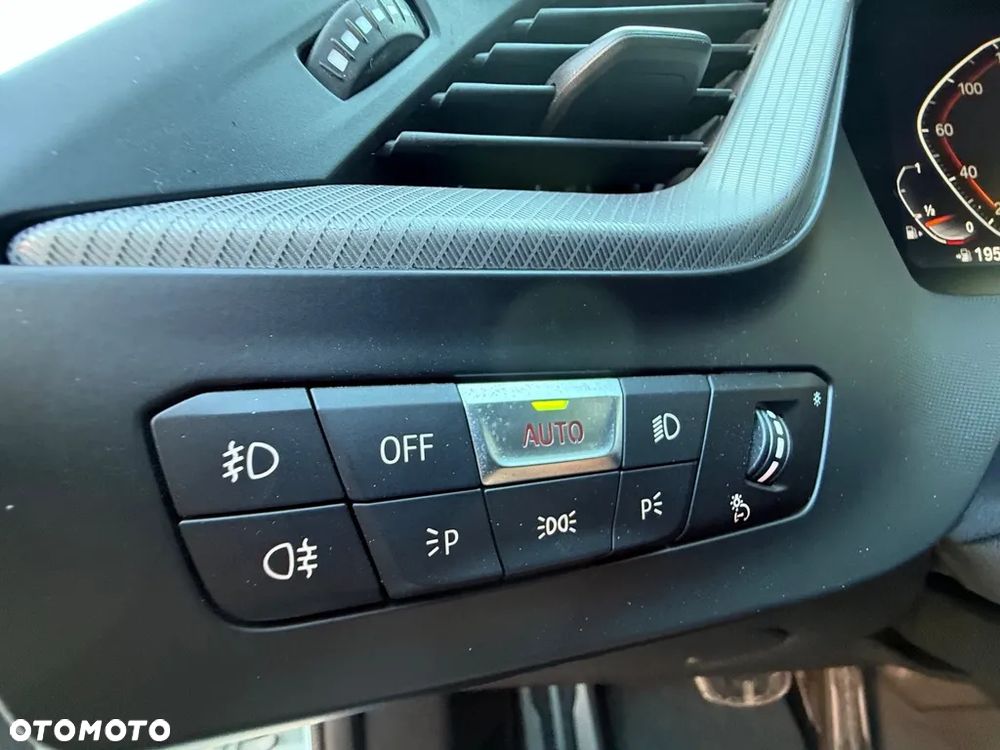 BMW Seria 1 118i M Sport - 26