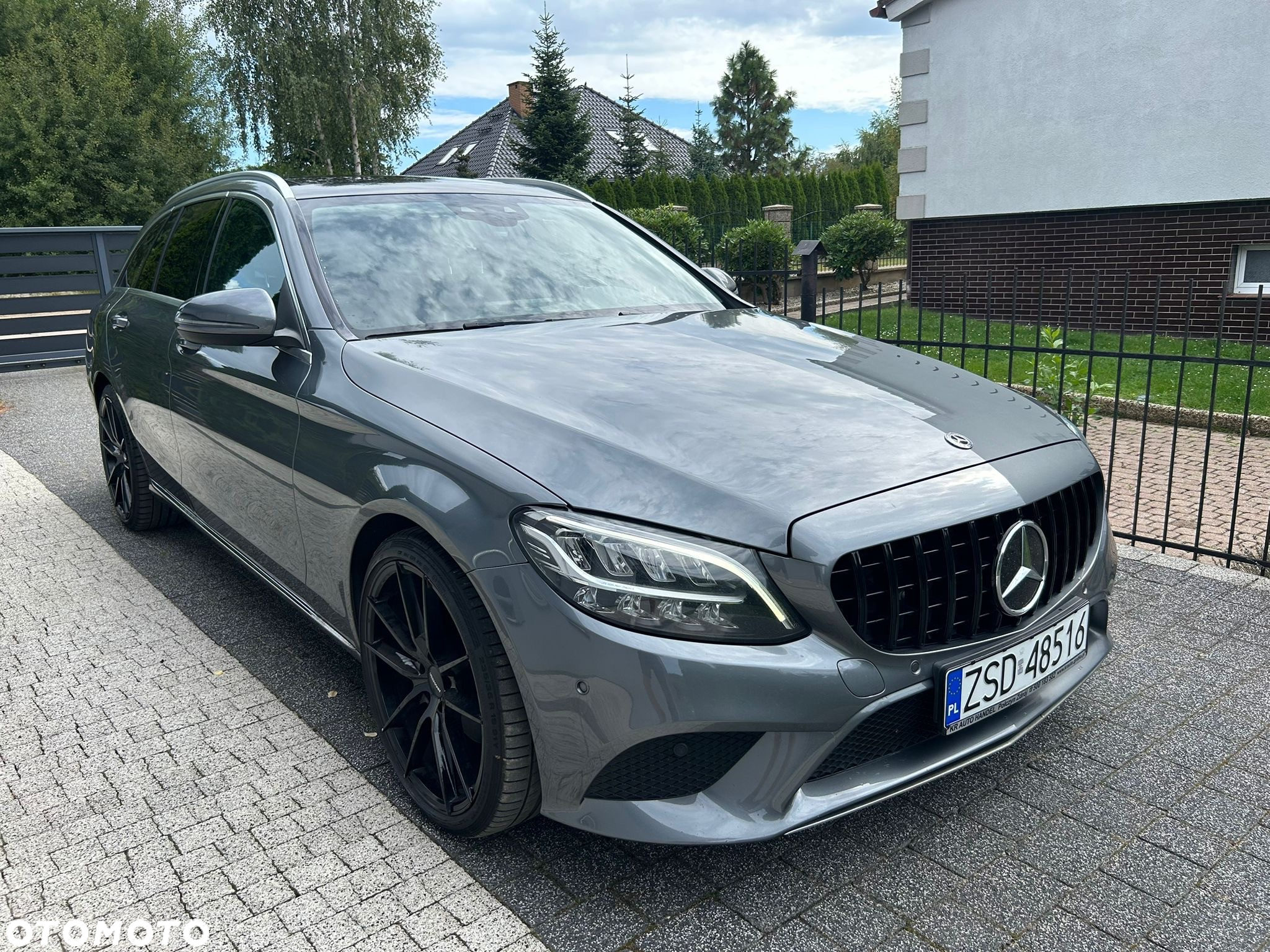Mercedes-Benz Klasa C 220 d T 9G-TRONIC AMG Line - 36