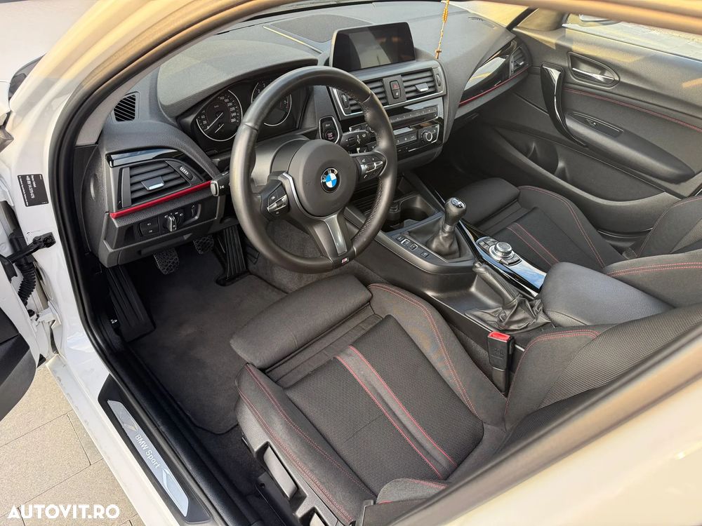 BMW Seria 1 116i Sport Line - 12
