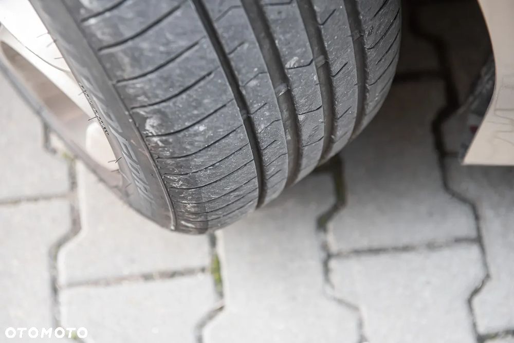 Alfa Romeo Brera 2.4 JTDM 20V DPF - 27