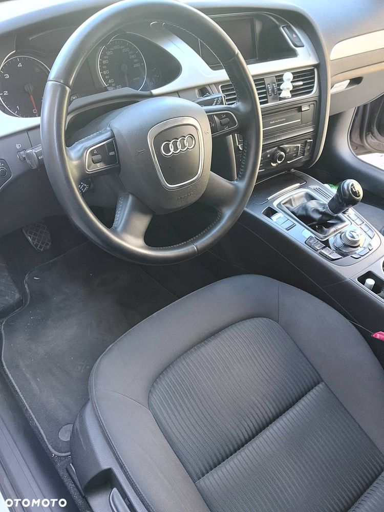 Audi A4 Avant - 5