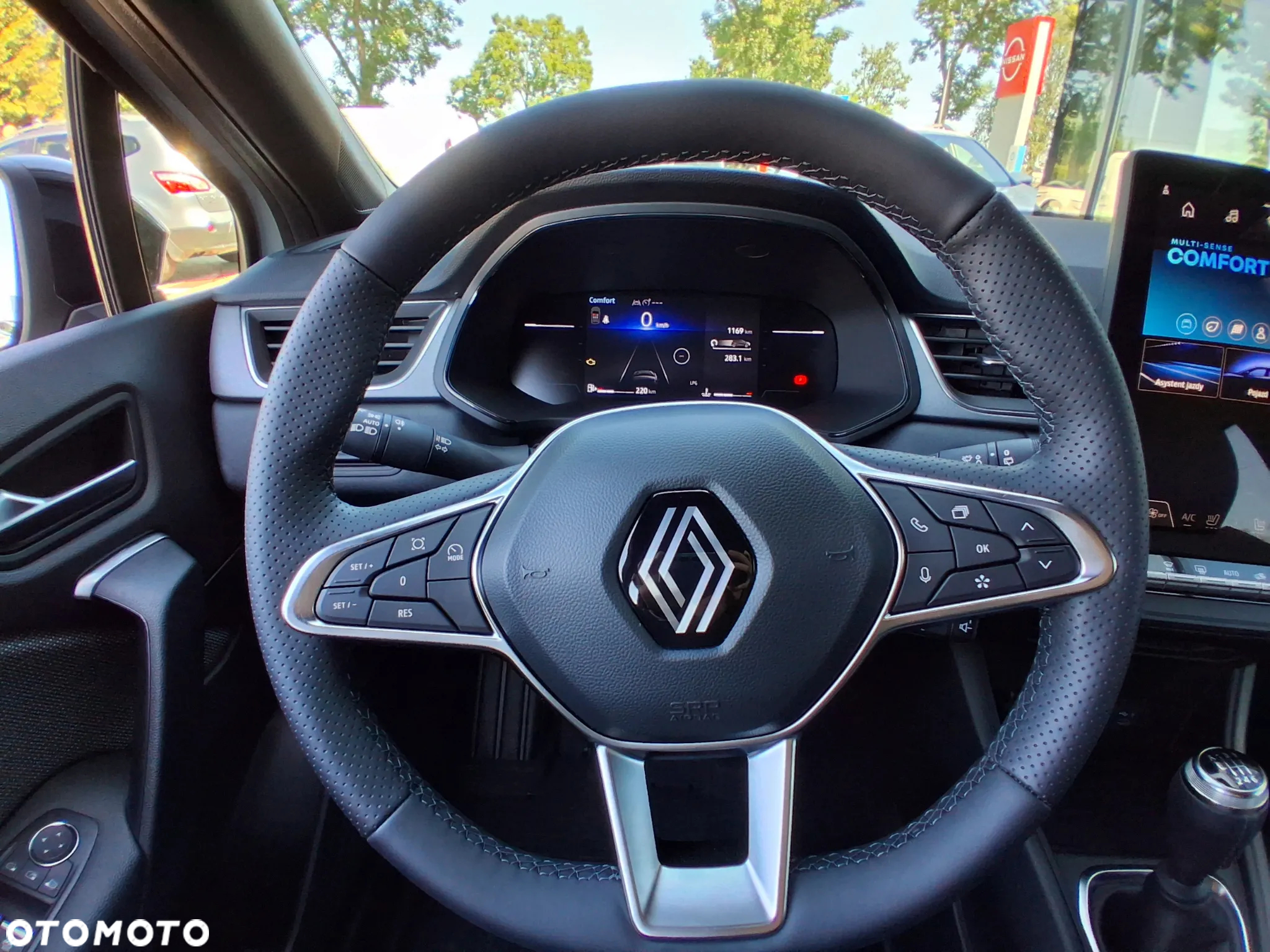 Renault Captur - 18