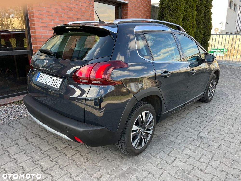 Peugeot 2008 1.2 Pure Tech GPF Allure S&S EAT6 - 4