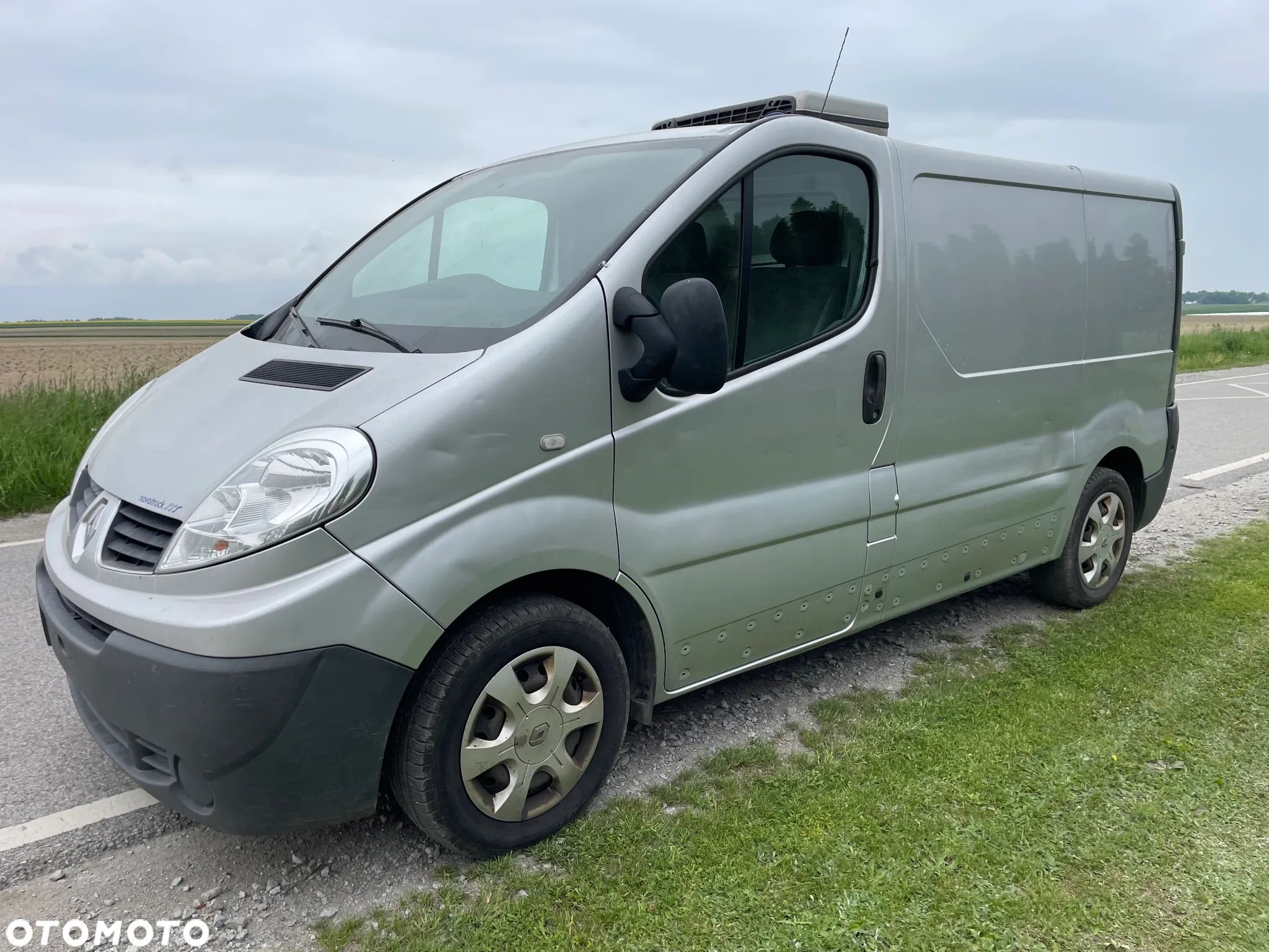 Renault TRAFIC - 1