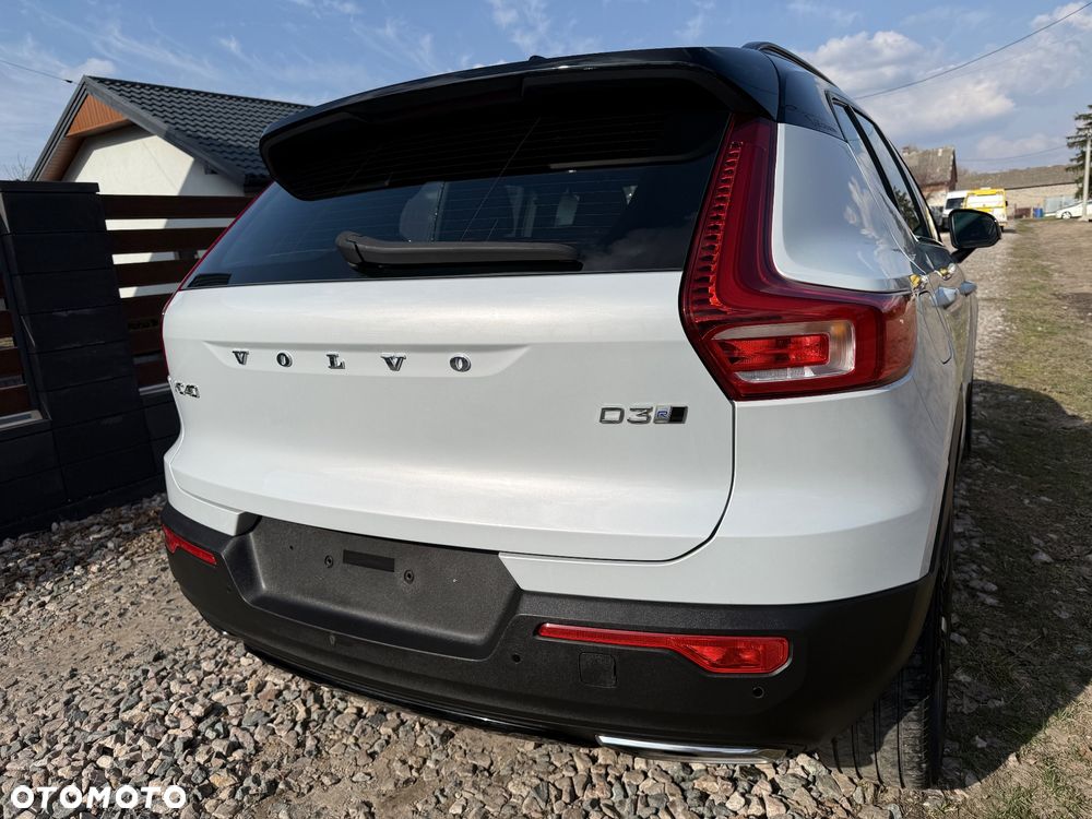 Volvo XC 40 D3 AWD Geartronic R-Design - 7