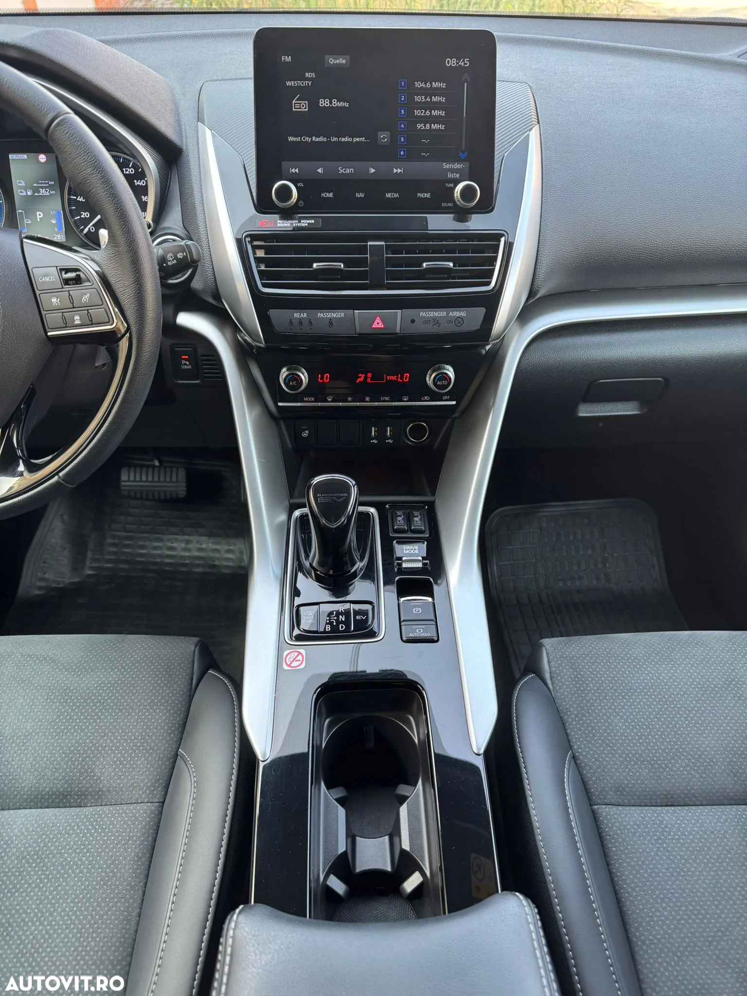 Mitsubishi Eclipse-Cross Plug-In Hybrid 4WD Plus Select - 14