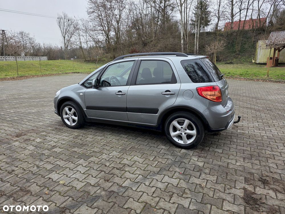 Suzuki SX4 1.6 VVT 4x2 Comfort - 11