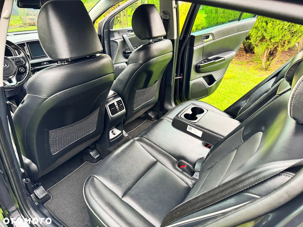 Kia Sportage 1.6 GDI 2WD Dream-Team Edition - 33