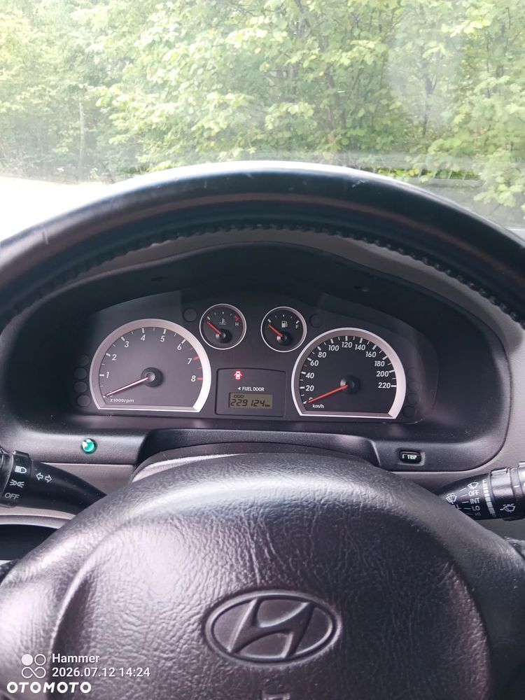 Hyundai Santa Fe 2.4 GLS 2WD - 17