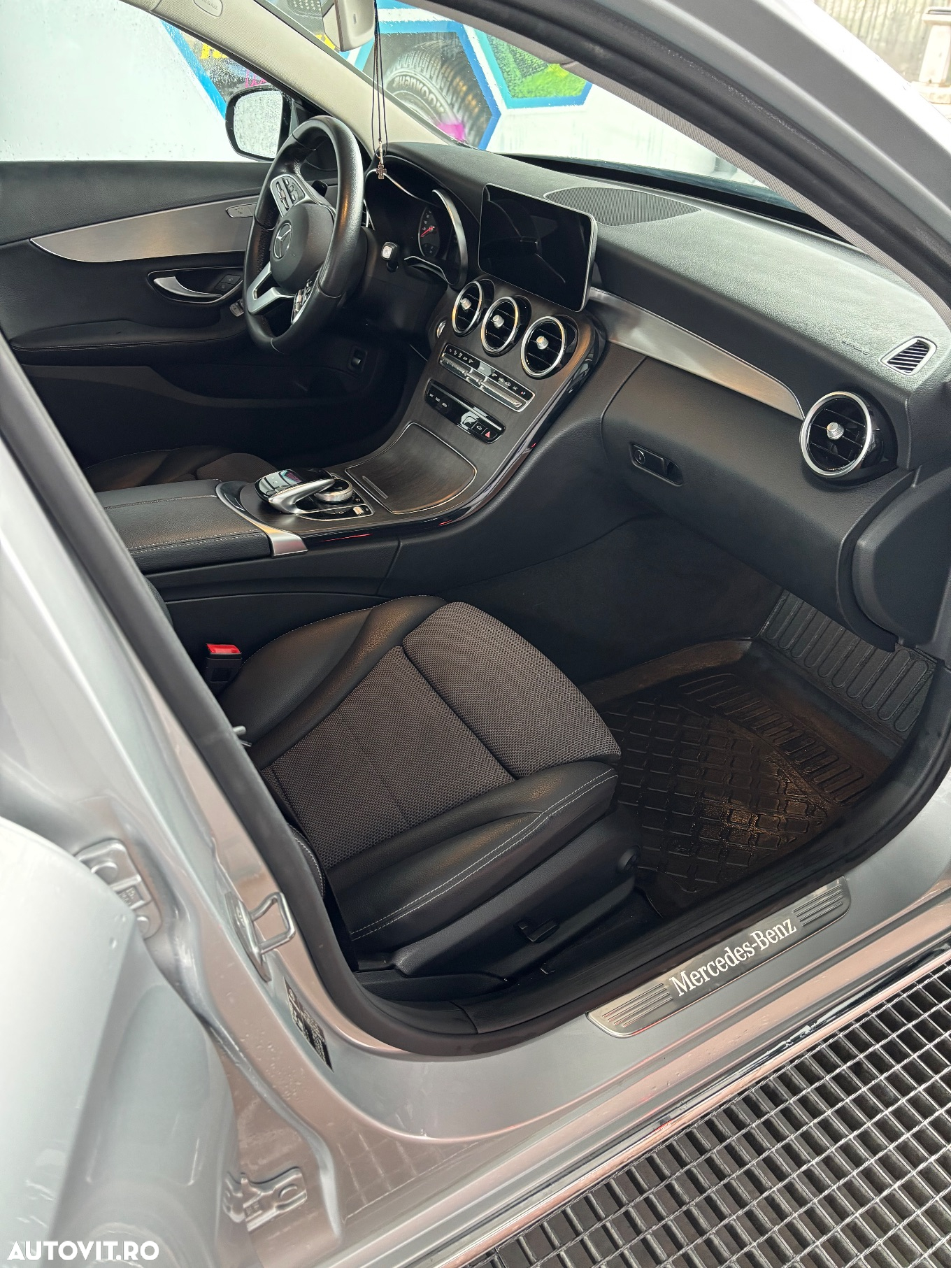 Mercedes-Benz C 220 d 4Matic T 9G-TRONIC - 13