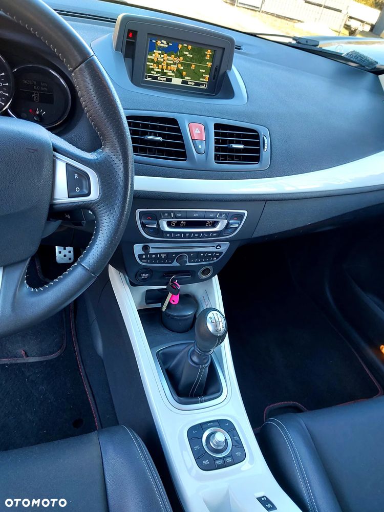 Renault Megane 1.4 16V TCE Monaco GP - 19