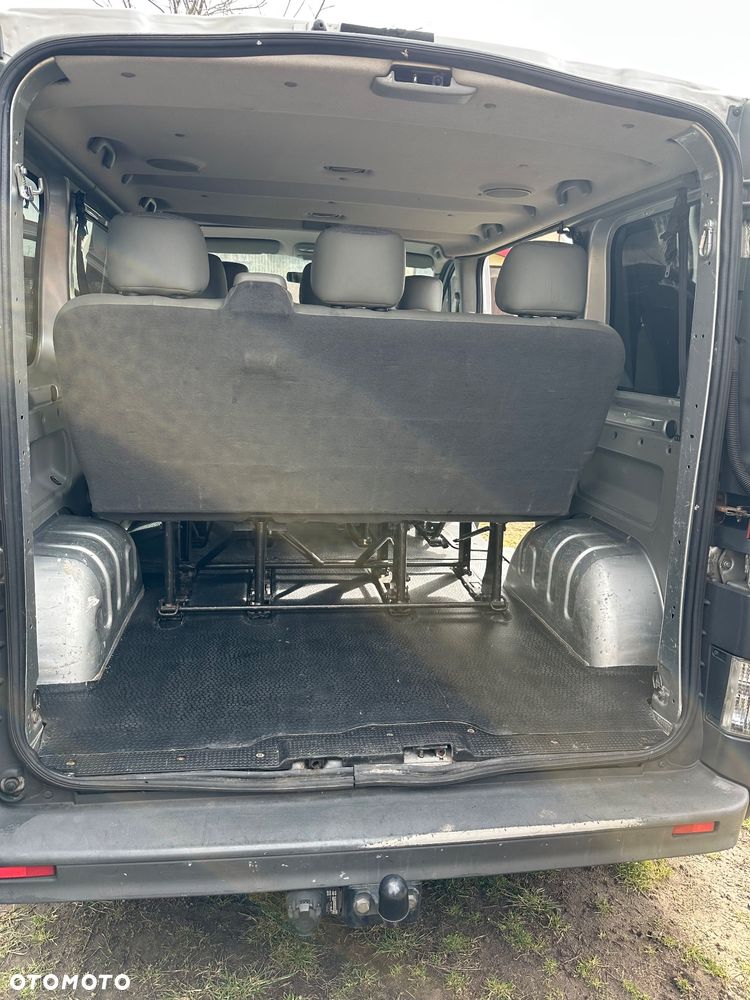 Renault Trafic - 13